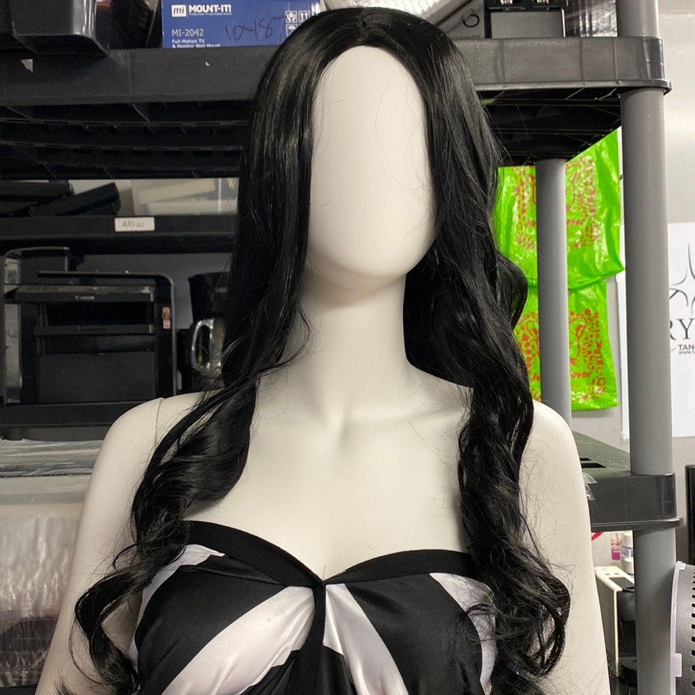 🍀 women Black long hair wig🍀